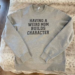Women’s grey sweatshirt